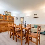 Elegante A 30 M Dalla Bellissima Di Campulongu