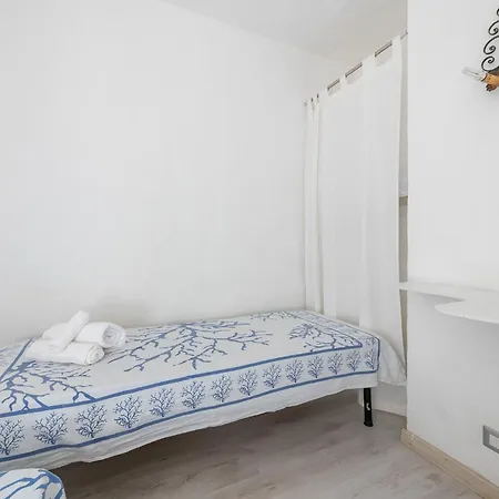 Vila Elegante A 30 M Dalla Bellissima Di Campulongu Villasimius