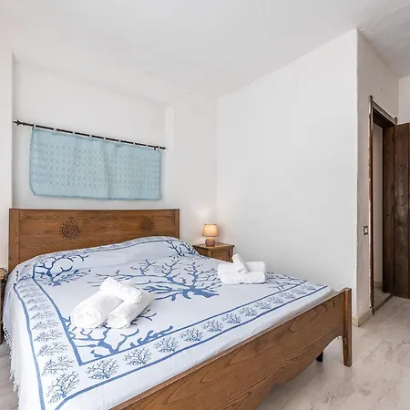 فيلة Elegante A 30 M Dalla Bellissima Di Campulongu فيلاّسيمِيوس